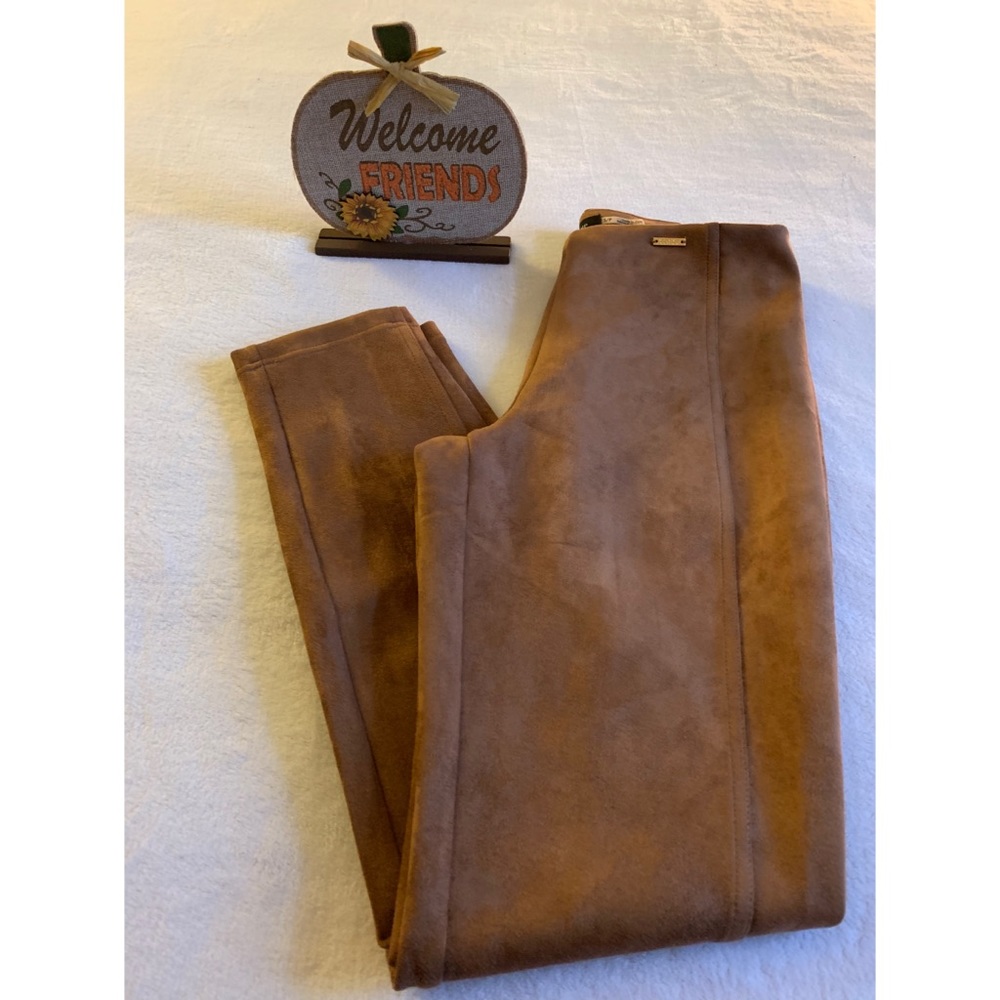 Ivanka Trump pants